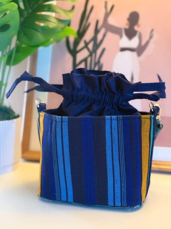 The Kolo bucket bag - Image 2